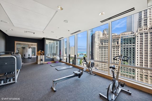 401 N WABASH Street 33A, Chicago, IL 60611