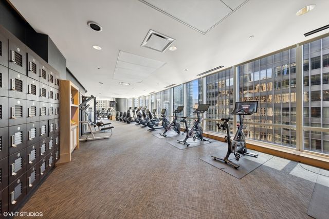 401 N WABASH Street 33A, Chicago, IL 60611