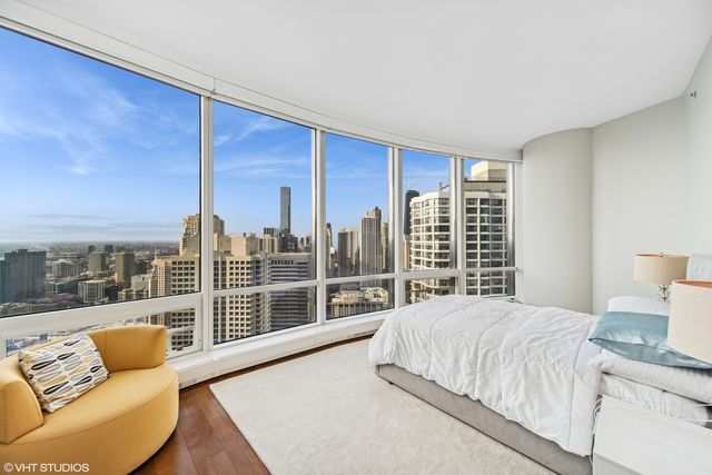 401 N WABASH Street 33A, Chicago, IL 60611