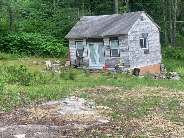 37 Cranberry Road, Greenfield Park, NY 12435