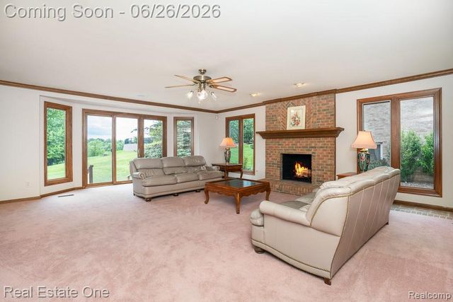 2898 Eagle Drive, Rochester Hills, MI 48309