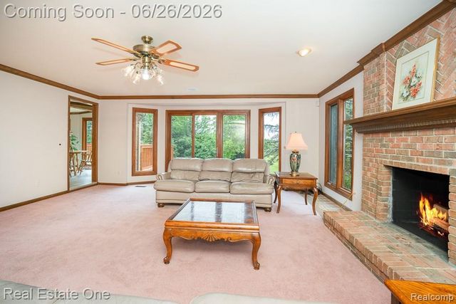 2898 Eagle Drive, Rochester Hills, MI 48309
