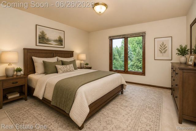 2898 Eagle Drive, Rochester Hills, MI 48309