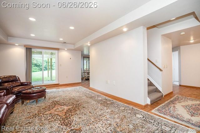 2898 Eagle Drive, Rochester Hills, MI 48309
