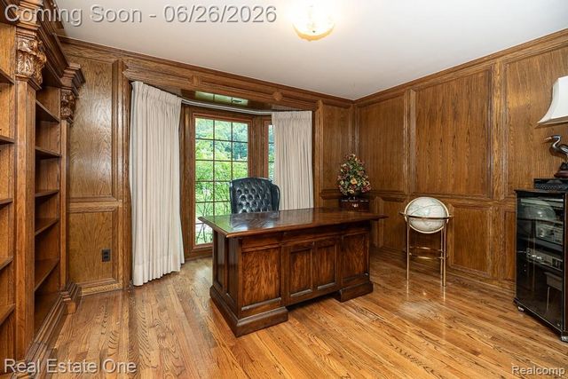 2898 Eagle Drive, Rochester Hills, MI 48309