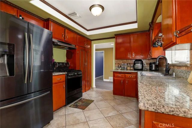 7647 Mason Avenue, Winnetka, CA 91306