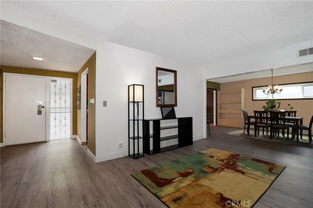 7647 Mason Avenue, Winnetka, CA 91306