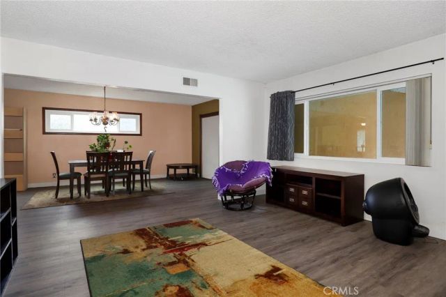 7647 Mason Avenue, Winnetka, CA 91306