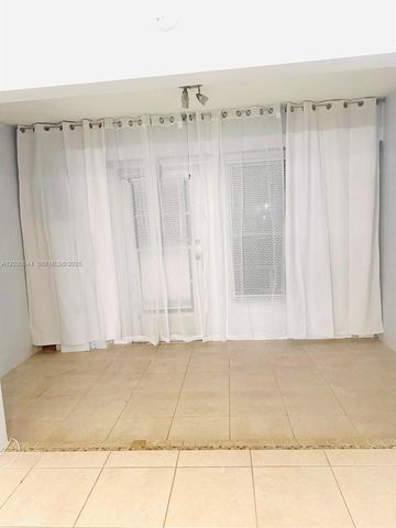1140 NW 85th Avenue, Plantation, FL 33322