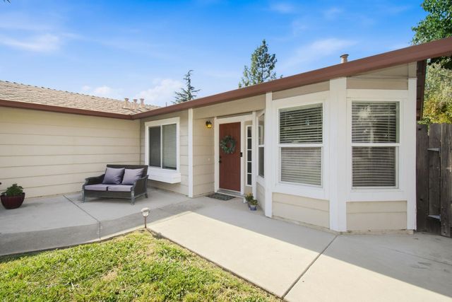 617 Grider Dr, Roseville, CA 95678