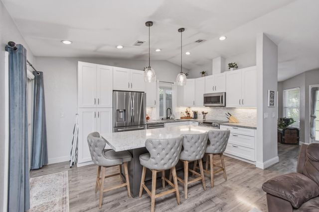 617 Grider Dr, Roseville, CA 95678