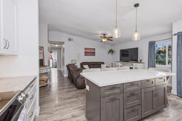 617 Grider Dr, Roseville, CA 95678