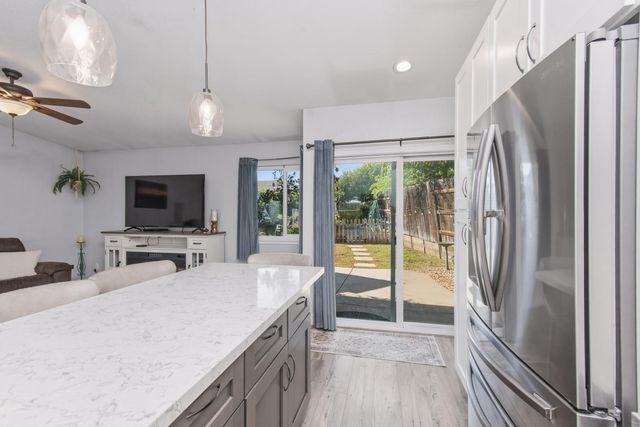 617 Grider Dr, Roseville, CA 95678