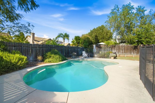617 Grider Dr, Roseville, CA 95678