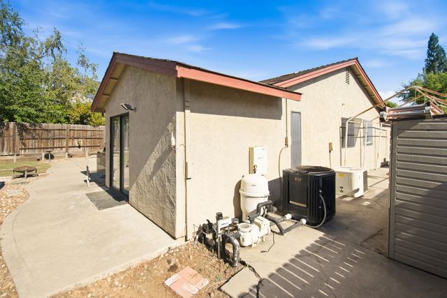 617 Grider Dr, Roseville, CA 95678