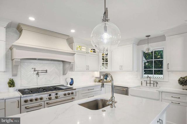 328 BENTONS PLEASURE RD, Chester, MD 21619