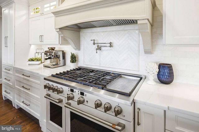 328 BENTONS PLEASURE RD, Chester, MD 21619