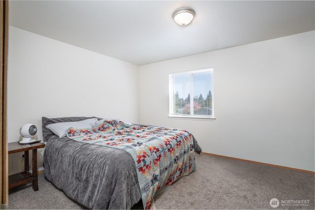 10910 10912 Fruitland Avenue E, Puyallup, WA 98373