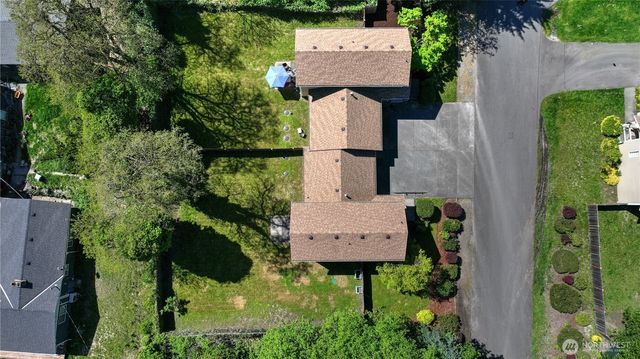 10910 10912 Fruitland Avenue E, Puyallup, WA 98373