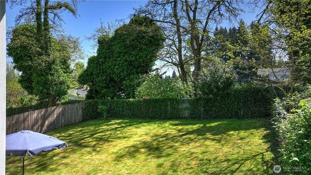 10910 10912 Fruitland Avenue E, Puyallup, WA 98373