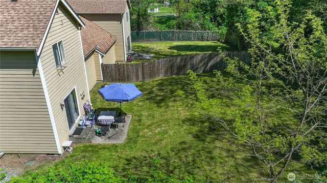 10910 10912 Fruitland Avenue E, Puyallup, WA 98373