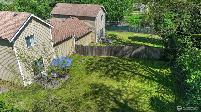 10910 10912 Fruitland Avenue E, Puyallup, WA 98373