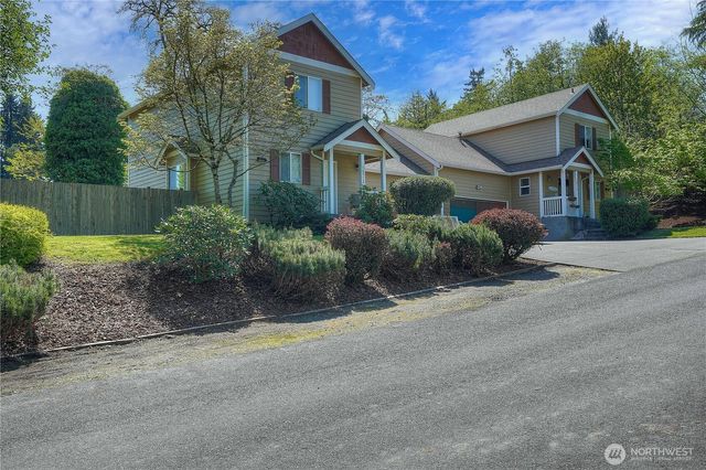 10910 10912 Fruitland Avenue E, Puyallup, WA 98373