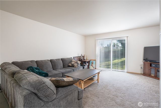 10910 10912 Fruitland Avenue E, Puyallup, WA 98373