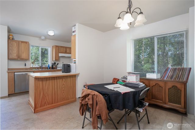 10910 10912 Fruitland Avenue E, Puyallup, WA 98373