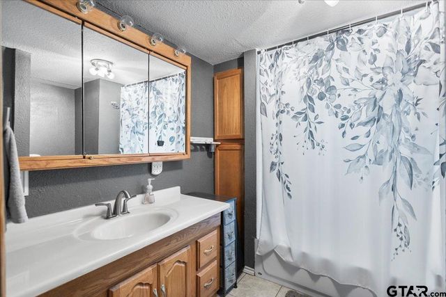 338 Bandera, Bullard, TX 75757