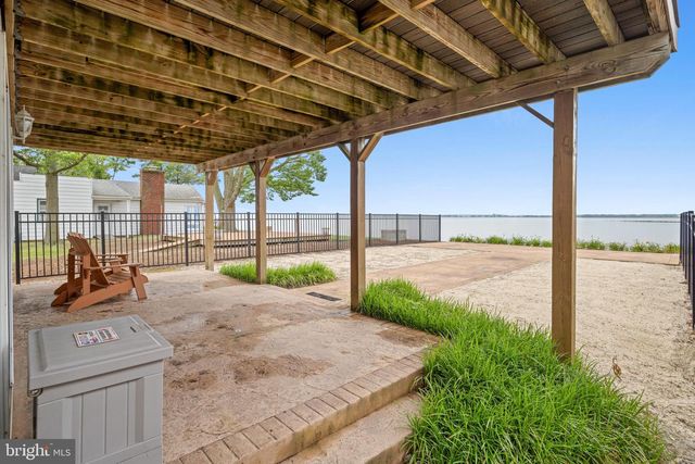 187 N RIVER DR, Pennsville, NJ 08070