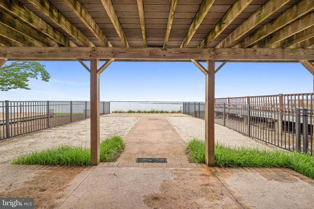 187 N RIVER DR, Pennsville, NJ 08070