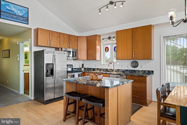 187 N RIVER DR, Pennsville, NJ 08070