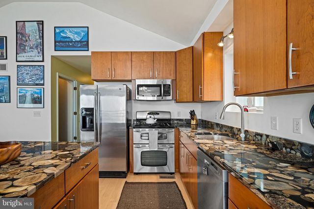 187 N RIVER DR, Pennsville, NJ 08070