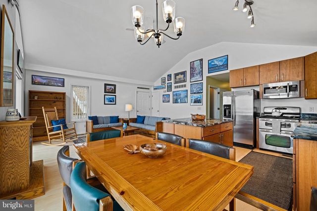 187 N RIVER DR, Pennsville, NJ 08070