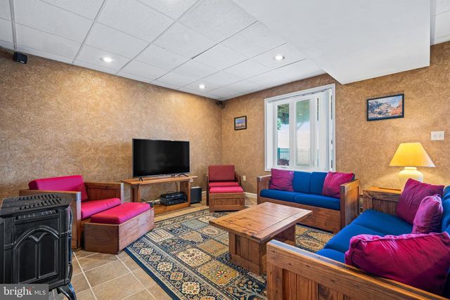 187 N RIVER DR, Pennsville, NJ 08070