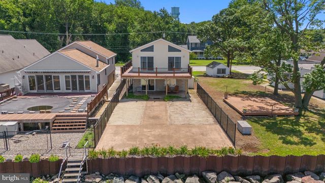 187 N RIVER DR, Pennsville, NJ 08070