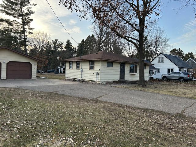 225 Church Street, Woodville, WI 54028