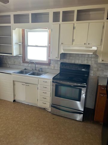 225 Church Street, Woodville, WI 54028