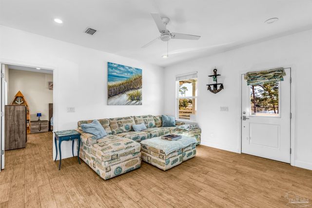 407 S 2nd St, Pensacola, FL 32507