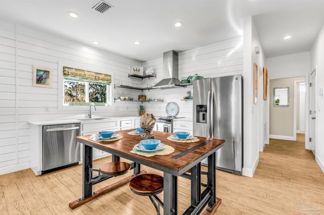 407 S 2nd St, Pensacola, FL 32507