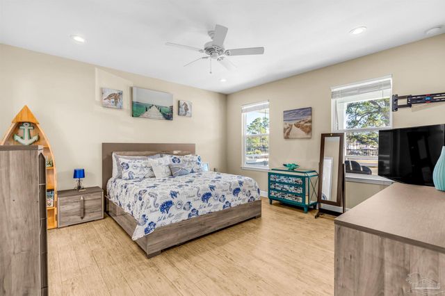 407 S 2nd St, Pensacola, FL 32507