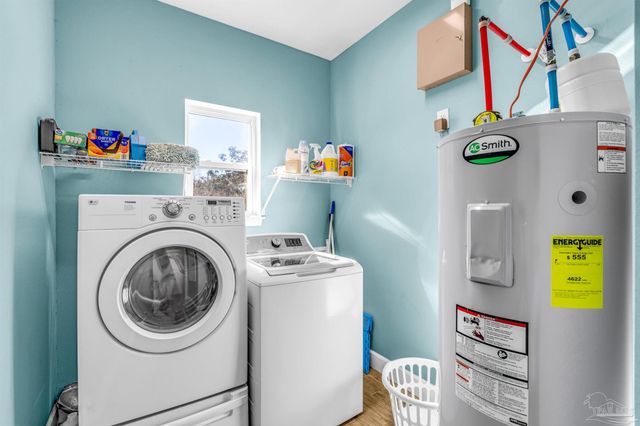 407 S 2nd St, Pensacola, FL 32507