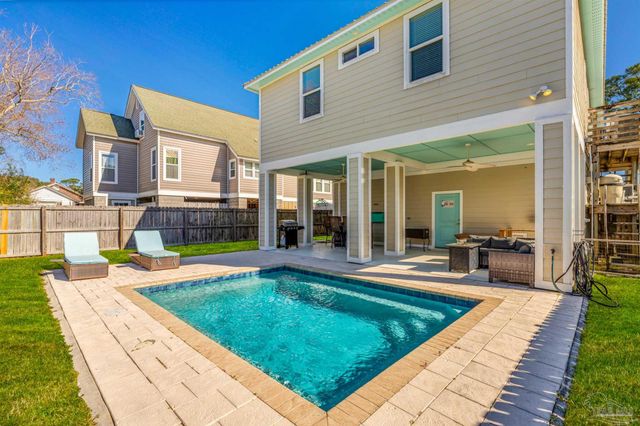 407 S 2nd St, Pensacola, FL 32507