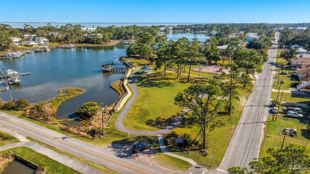 407 S 2nd St, Pensacola, FL 32507