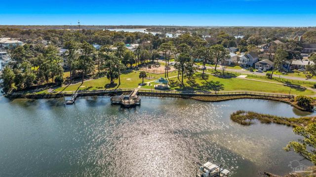 407 S 2nd St, Pensacola, FL 32507