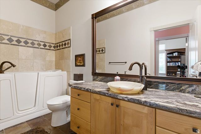 2493 E 1900 N, Layton, UT 84040