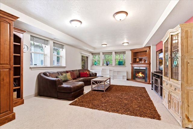 2493 E 1900 N, Layton, UT 84040