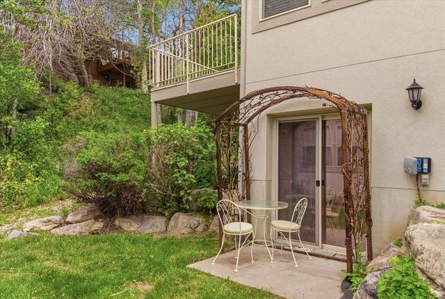 2493 E 1900 N, Layton, UT 84040