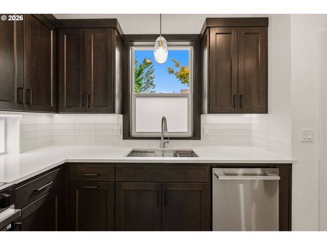 3996 Ne 35TH Ave, Portland, OR 97212